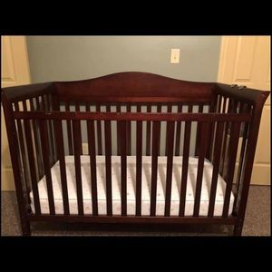 Beautiful brown crib  good condition